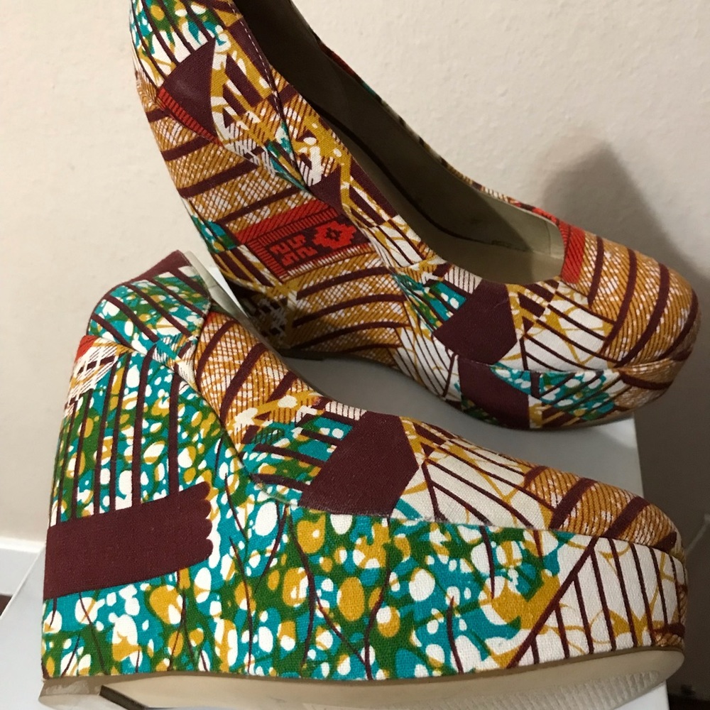 Aldo Forewood in African fabric